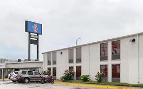 Motel 6 New Orleans Near Downtown New Orleans La